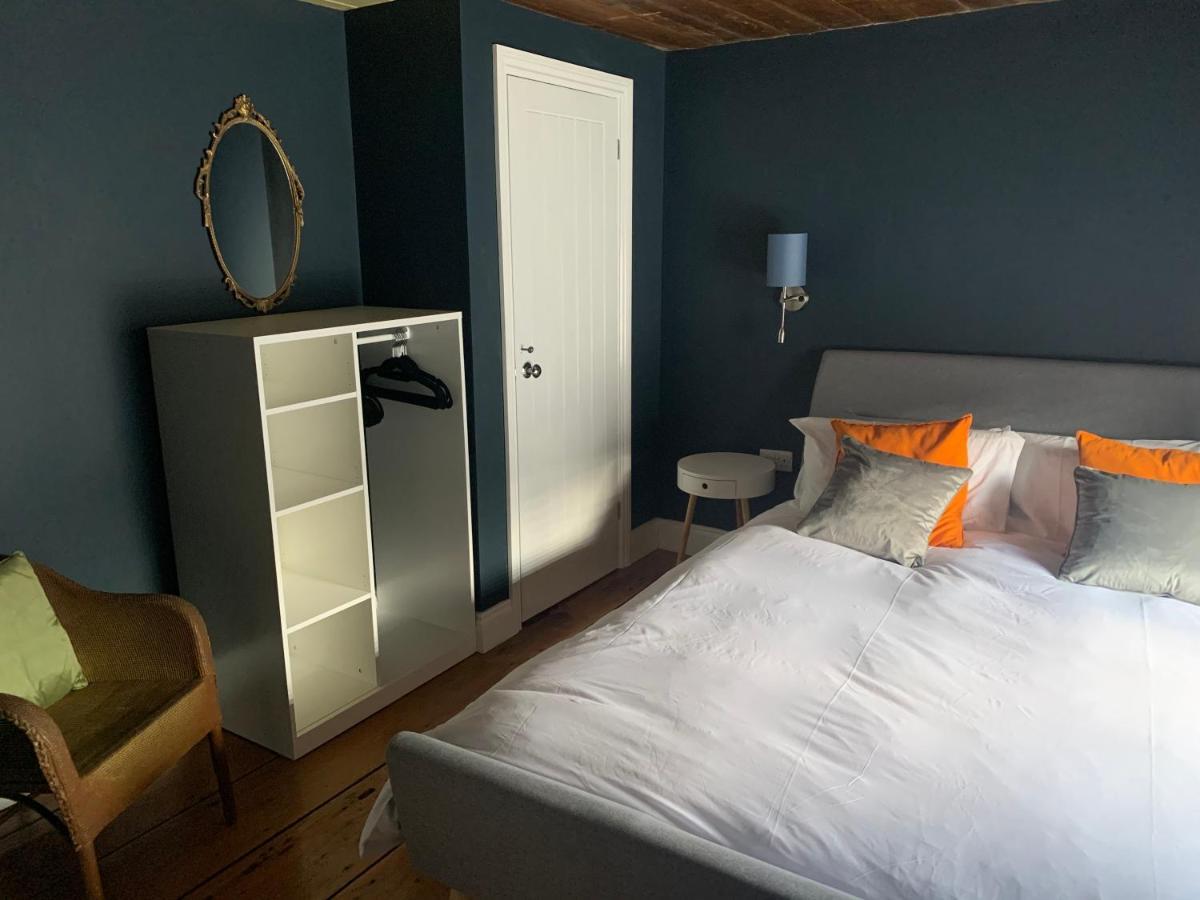 Min-Y-Fford Sleeps 6 Plus Pet Newport  Eksteriør billede
